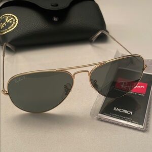 Ray-Ban P polarized Classic Gold Aviator Unisex Sunglasses